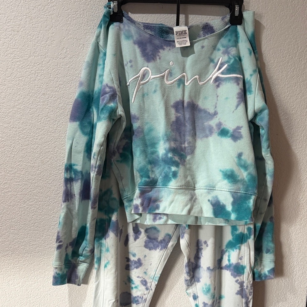 Victoria's Secret PINK Tie-Dye Lounge outfit